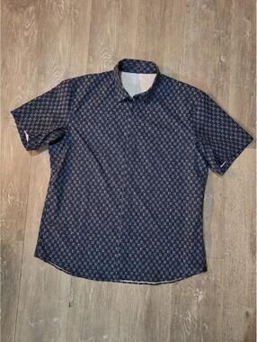 Lululemon Airing Easy Short Sleeve Shirt Mens Blue All Over Patterned Casual